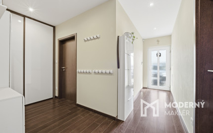 Na predaj moderný 4-izbový rodinný dom 1km od Nitry