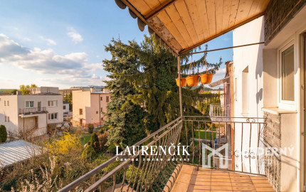 NA PREDAJ | 3-IZBOVÝ BYT SO SÚKROMNOU TERASOU S VÝHĽADOM NA HRAD  + GARSÓNKA V CENE