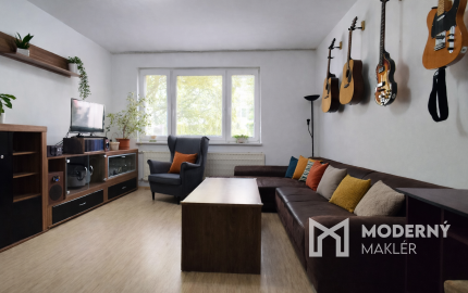 Na predaj kompletne zariadený 3-izbový byt v Bánovciach nad Bebravou