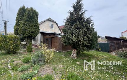 Na predaj 2-izbový rodinný dom v meste Trenčín - Kubrá