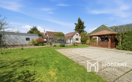 Na predaj samostatne stojaci 5-izbový rodinný dom v obci Jablonové