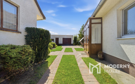 Na predaj samostatne stojaci 5-izbový rodinný dom v obci Jablonové