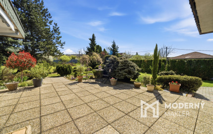 Na predaj samostatne stojaci 7-izbový rodinný dom v obci Jablonové