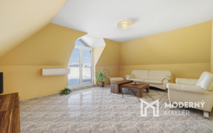 Na predaj samostatne stojaci 7-izbový rodinný dom v obci Jablonové