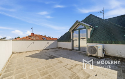 Na predaj samostatne stojaci 7-izbový rodinný dom v obci Jablonové