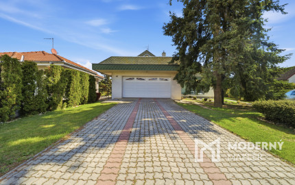 Na predaj samostatne stojaci 7-izbový rodinný dom v obci Jablonové