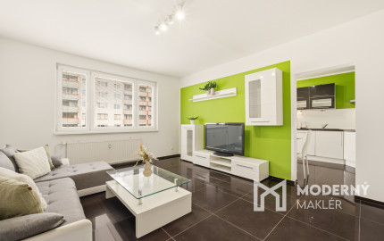 Na prenájom 3-izbový byt s loggiou v Ružinove