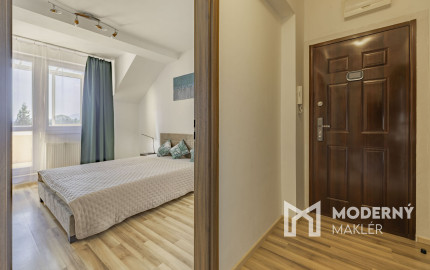 Na prenájom 2-izbový podkrovný byt s výhľadom v Prešove