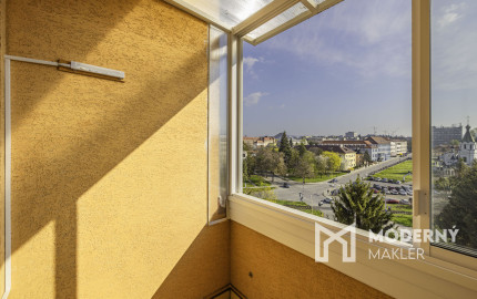 Na prenájom 2-izbový podkrovný byt s výhľadom v Prešove