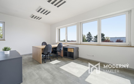Na prenájom dve kancelárie na Zavarskej ulici v Trnave