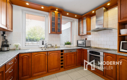 Na predaj 6-izbový rodinný dom s krásnou záhradou v Šamoríne