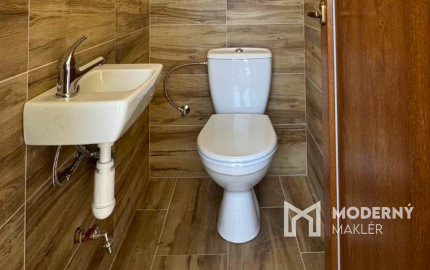 Na predaj chata s panoramatickým výhľadom na Bratislavu