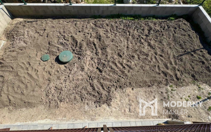 Na predaj chata s panoramatickým výhľadom na Bratislavu