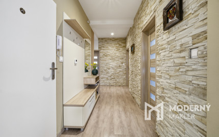 Na predaj 4-izbový byt v Stupave