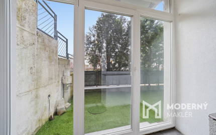 Na predaj kompletne zariadený 1-izbový byt v Bratislave - Dlhé Diely