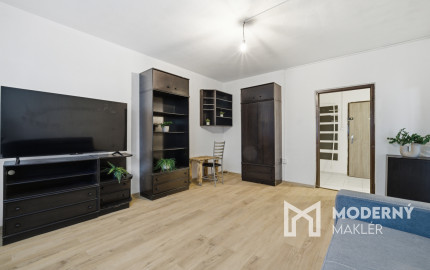 Na predaj kompletne zariadený 1-izbový byt v Bratislave - Dlhé Diely