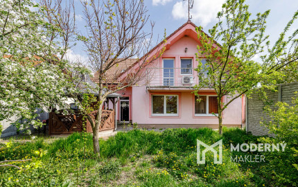 Na predaj 6-izbový rodinný dom s krásnou záhradou v Šamoríne