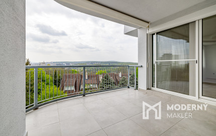 Na prenájom priestranný 5-izbový mezonet v Starom Meste