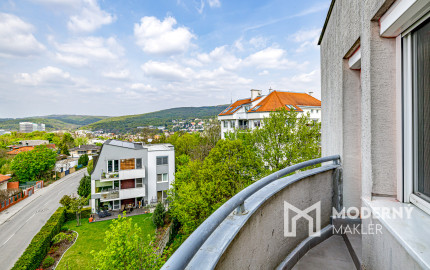 Na prenájom priestranný 5-izbový mezonet v Starom Meste