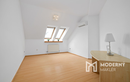 Na predaj luxusný mezonet s terasou a garážou v Starom meste