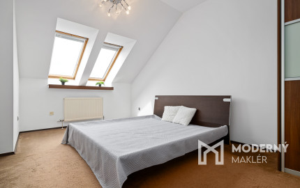 Na predaj luxusný mezonet s terasou a garážou v Starom meste