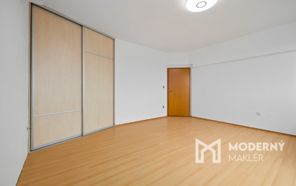 Na predaj luxusný mezonet s terasou a garážou v Starom meste