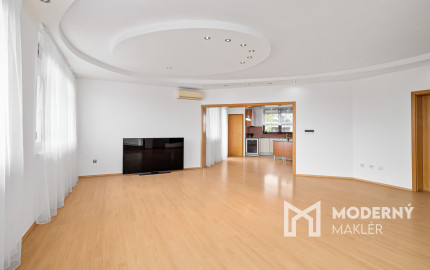 Na predaj luxusný mezonet s terasou a garážou v Starom meste