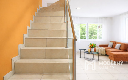 Na predaj 3-izbový mezonet s parkovaním - Dunajská Lužná