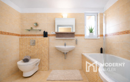 Na predaj 3-izbový mezonet s parkovaním - Dunajská Lužná