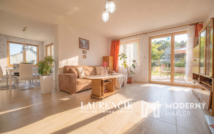 NA PREDAJ | RODINNÝ DOM S VÝHĽADOM NA VRŠATEC - ILAVA, KLOBUŠICE