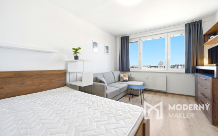 Na prenájom 1-izbový byt v centre Senca + internet a TV v cene