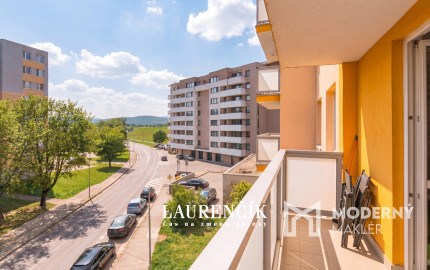 NA PREDAJ | PRIESTRANNÝ  3 -IZBOVÝ BYT NA SIHOTI V TRENČÍNE