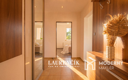 NA PREDAJ | PRIESTRANNÝ  3 -IZBOVÝ BYT NA SIHOTI V TRENČÍNE