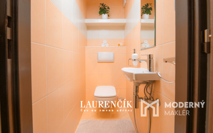 NA PREDAJ | PRIESTRANNÝ  3 -IZBOVÝ BYT NA SIHOTI V TRENČÍNE