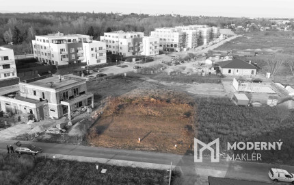 Na predaj pozemok v Ivanke pri Dunaji