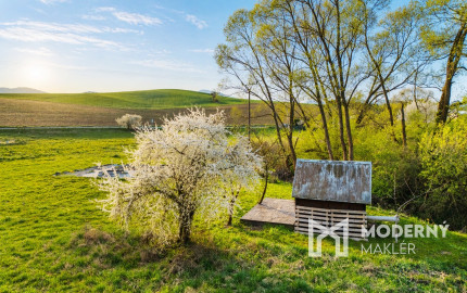 Na predaj pozemok v perspektívnej lokalite Dolného Kalníka