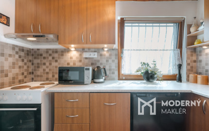 Na predaj chatka s celoročným bývaním v Považskom Chlmci