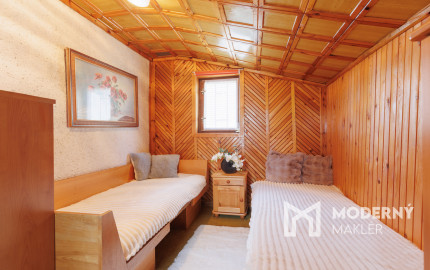 Na predaj chatka s celoročným bývaním v Považskom Chlmci