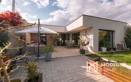 Na predaj 5-izbový rodinný dom v Trenčíne - Zlatovciach