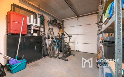 Na predaj 5-izbový rodinný dom v Trenčíne - Zlatovciach