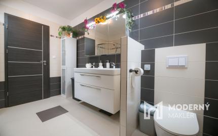 Na predaj 5-izbový rodinný dom v Trenčíne - Zlatovciach