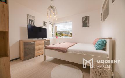 Na predaj 5-izbový rodinný dom v Trenčíne - Zlatovciach