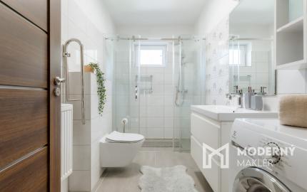 Na predaj priestranný 6-izbový rodinný dom v Oščadnici