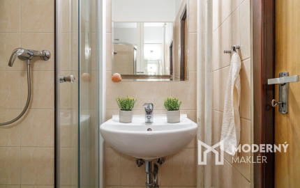 Na predaj kompletne zariadený 3-izbový byt v Podunajských Biskupiciach