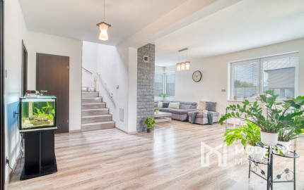 Na predaj rodinný dom s investičným potenciálom v Kostolišti