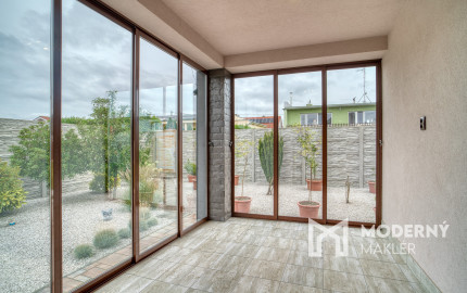 Na predaj rodinný dom s investičným potenciálom v Kostolišti