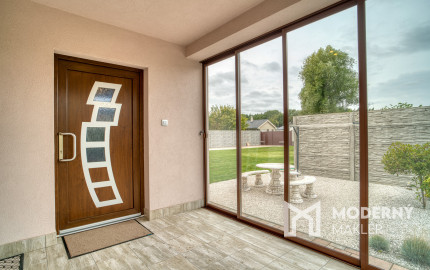 Na predaj rodinný dom s investičným potenciálom v Kostolišti