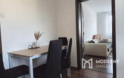 4 izb. byt. jednotka v RD, kompletná rekonštrukcia, 87 m², garáž, pivnica, skladové priestory s pozemkom 333 m2