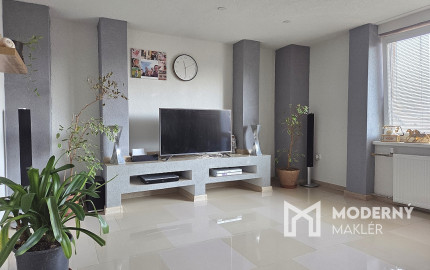 4 izb. byt. jednotka v RD, kompletná rekonštrukcia, 87 m², garáž, pivnica, skladové priestory s pozemkom 333 m2