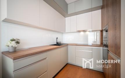 Na prenájom 2-izbový byt so šatníkom, Bratislava – Eurovea Tower